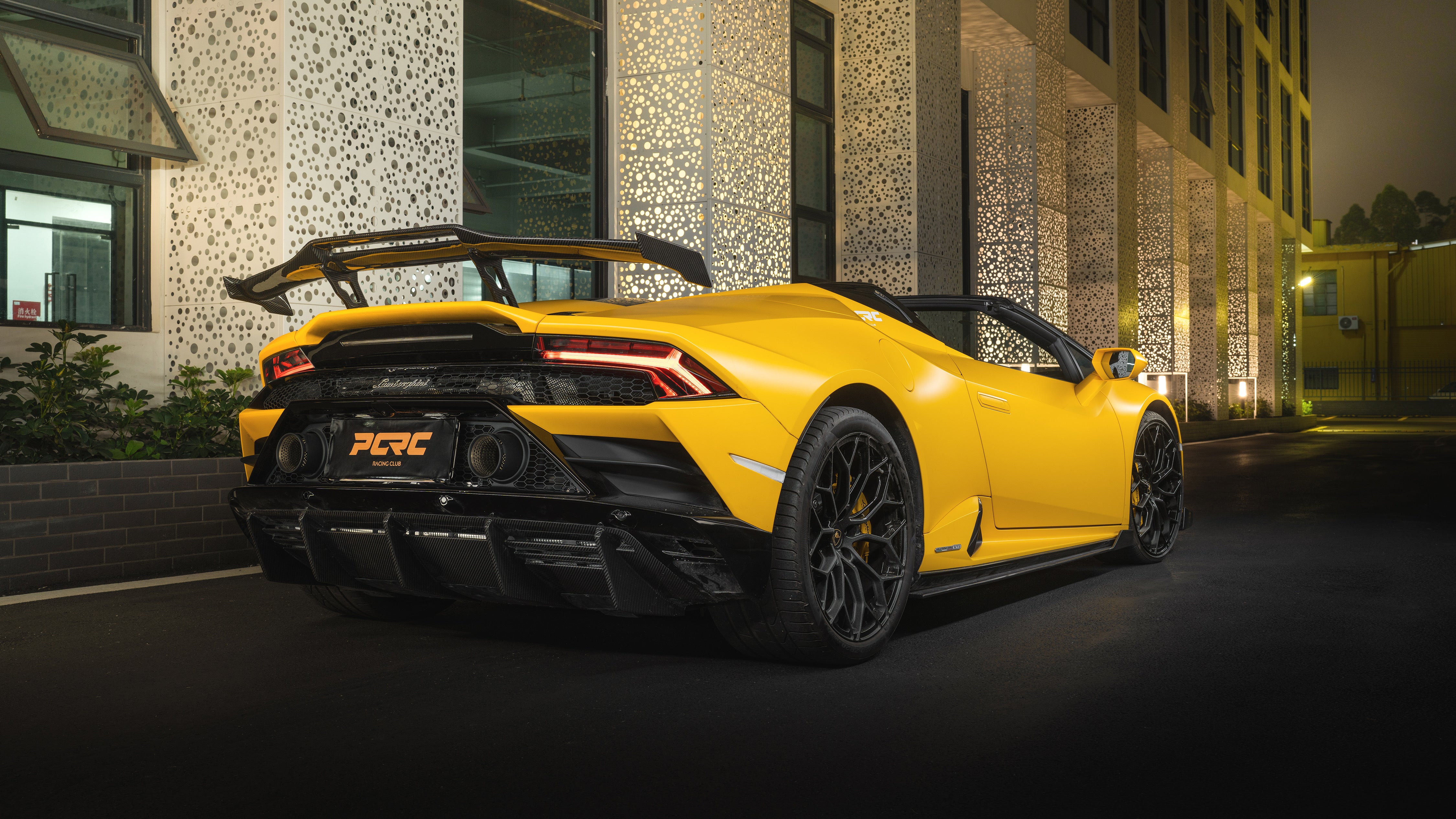 Dry Carbon Fiber Rear Diffuser - Lamborghini EVO AWD