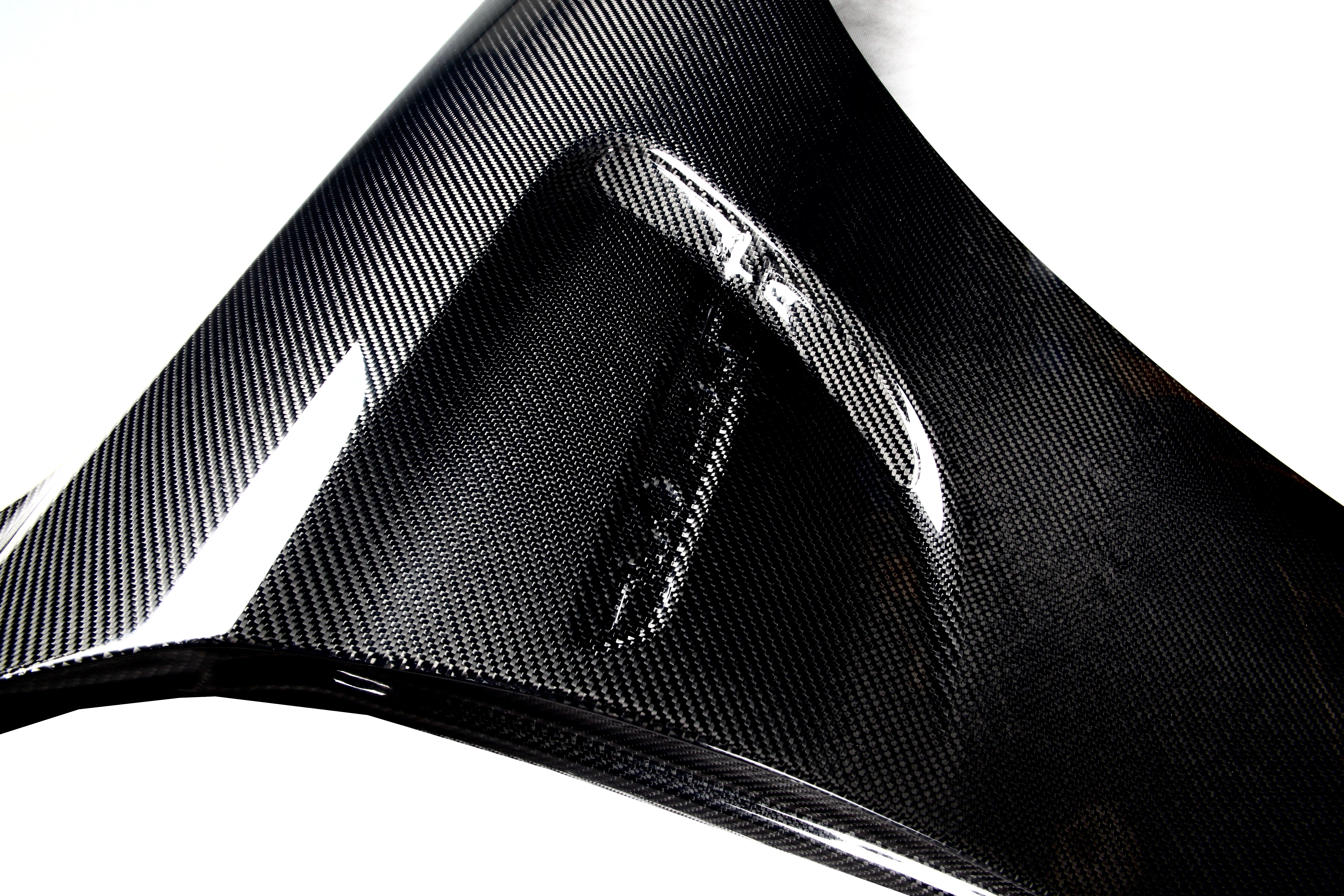 Dry Carbon Fiber OEM Style Fenders - F80 M3 | F82/F83 M4