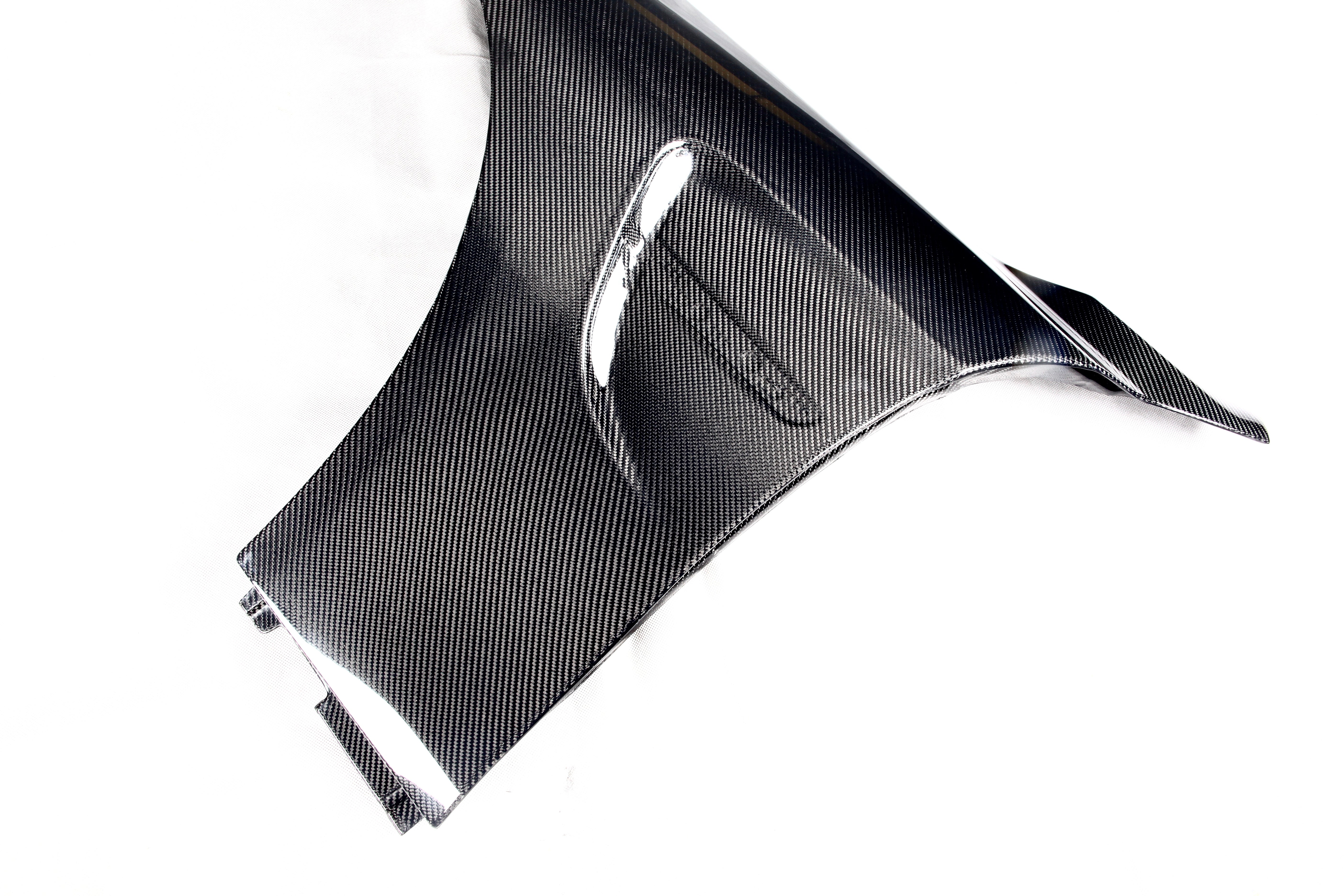 Dry Carbon Fiber OEM Style Fenders - F80 M3 | F82/F83 M4