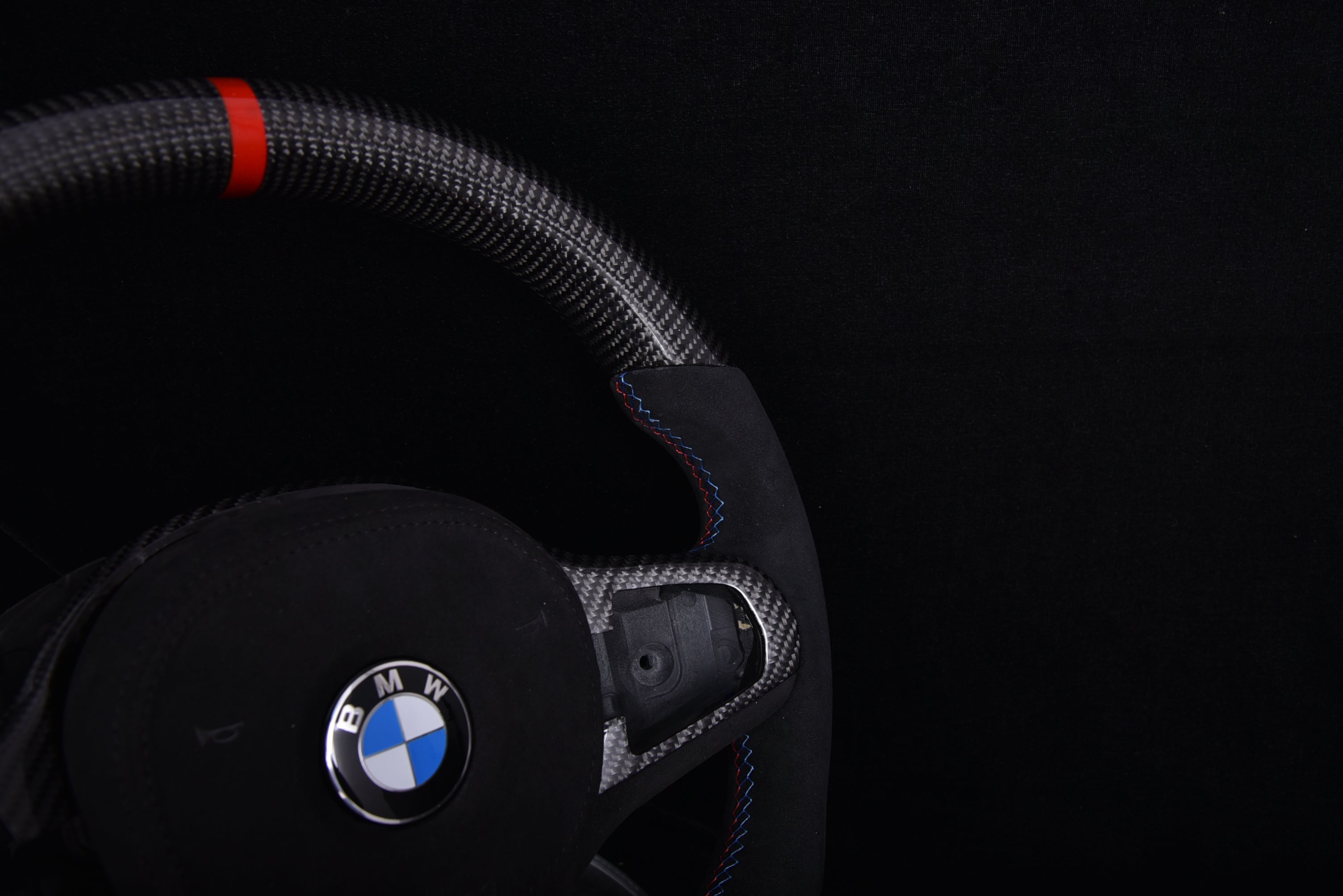 BMW F9X Steering Wheel