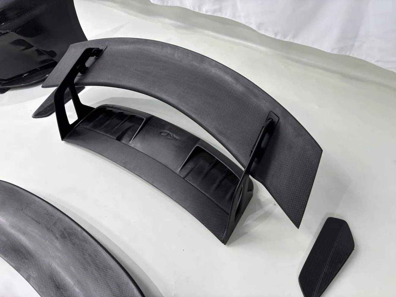 Dry Carbon Fiber GT3 Style Rear Wing + Engine Cover - Porsche 992.1/992.2