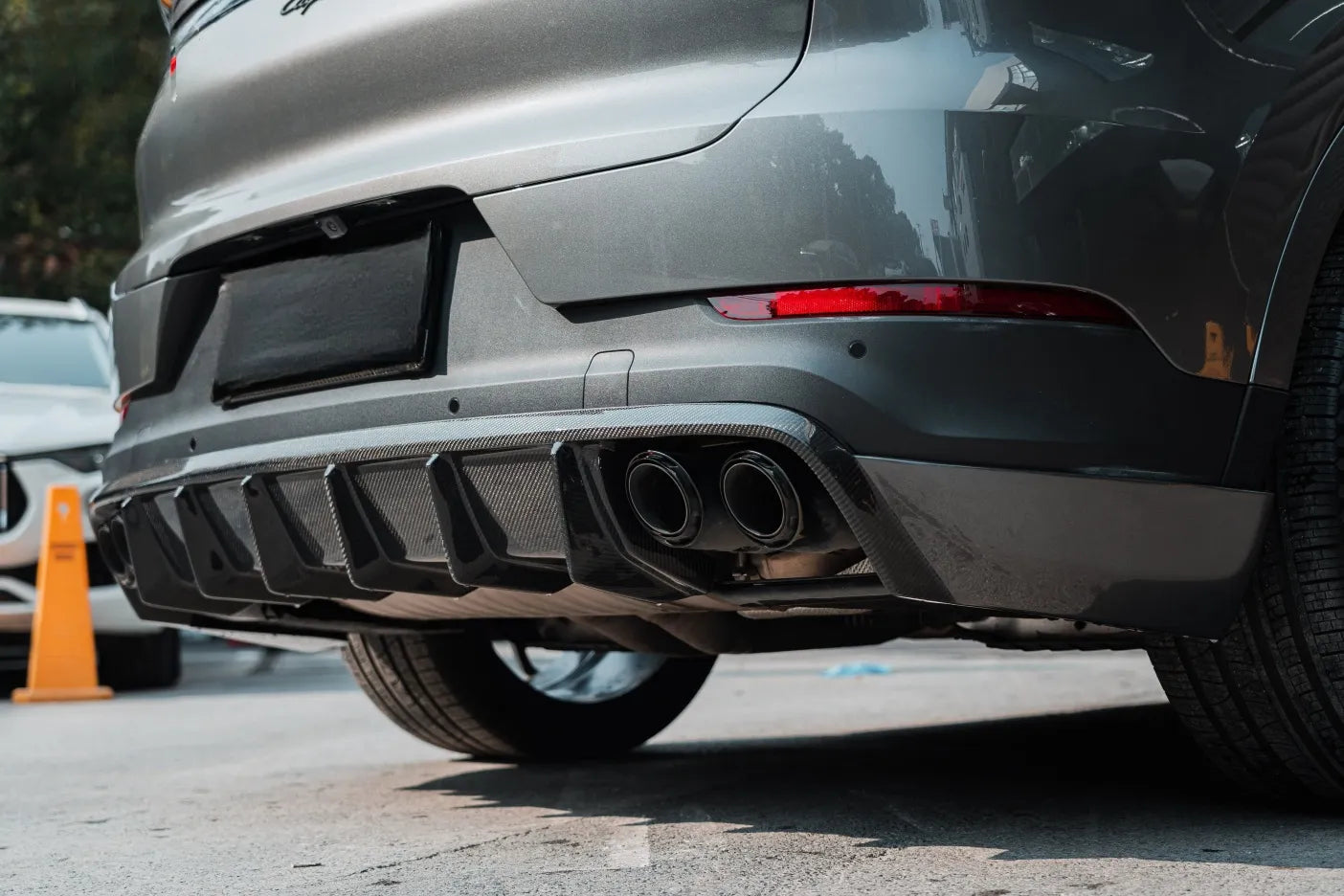 Dry Carbon Fiber Cvrbonized Rear DIffuser - Porsche Cayenne 9Y0.1 (2018-2023)