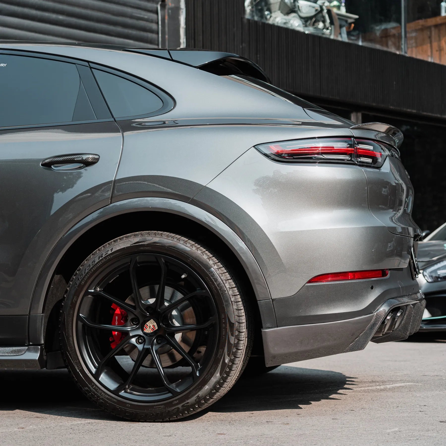 Dry Carbon Fiber Cvrbonized Rear DIffuser - Porsche Cayenne 9Y0.1 (2018-2023)